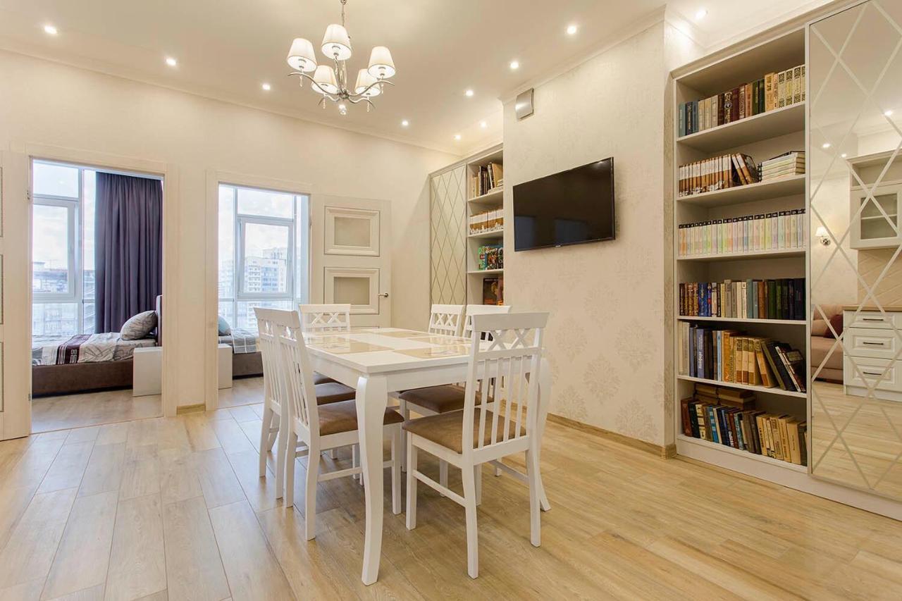 2-Roomed Apartment With Living Room Odessa Exterior foto